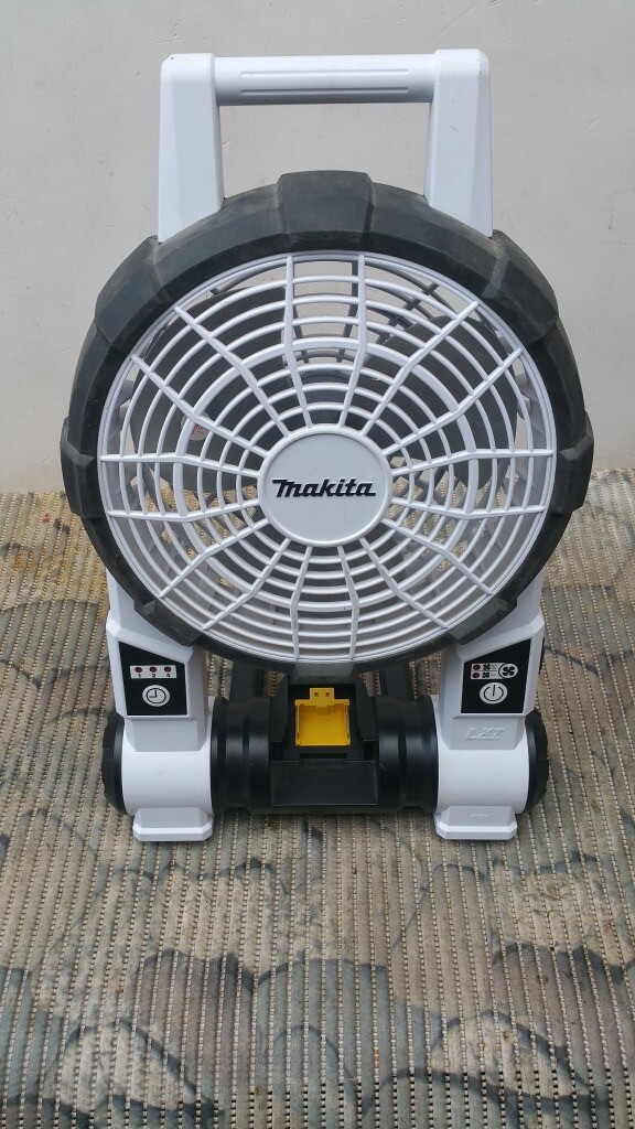 Makita BCF201 18v LXT Portable Cordless Air Cooling Fan Body Only in