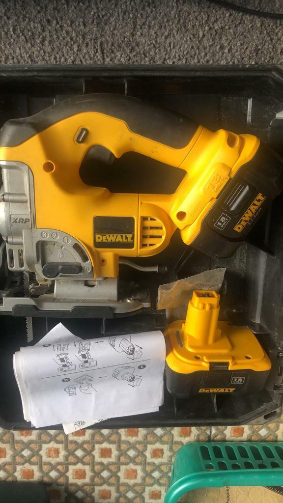 Dewalt DC330 Jigsaw with TWO 18V lithium ion batteries and case in