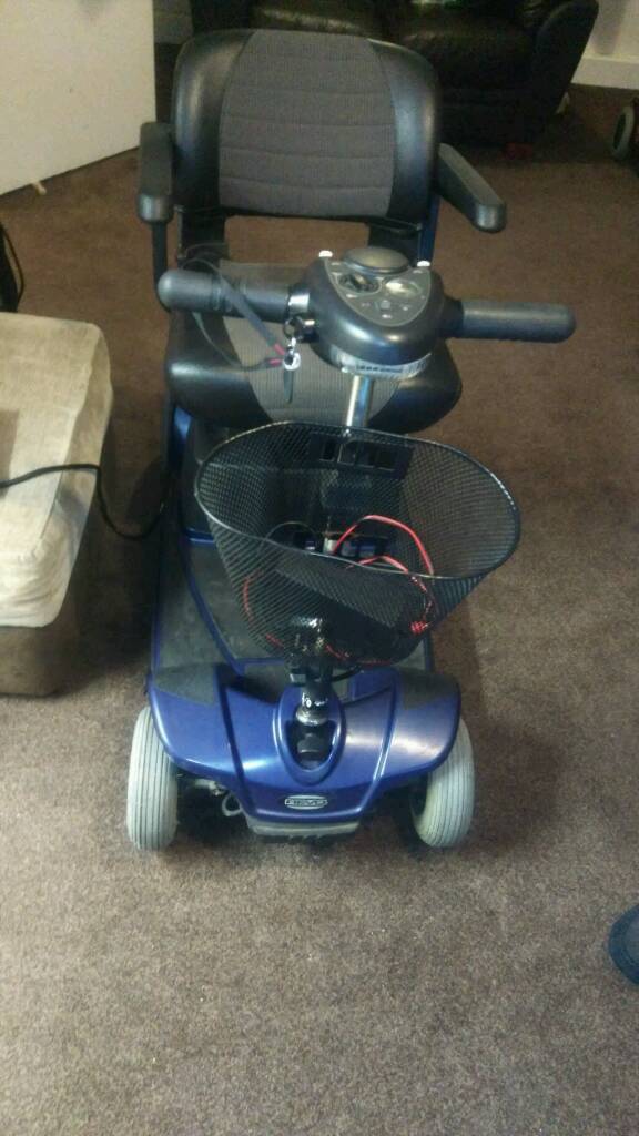 Mobility scooter pride Revo breakdown fits in car boot comes with