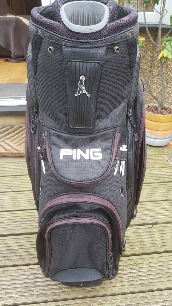 Ping golf/cart bag.With powakaddy rain cover. in Banstead, Surrey