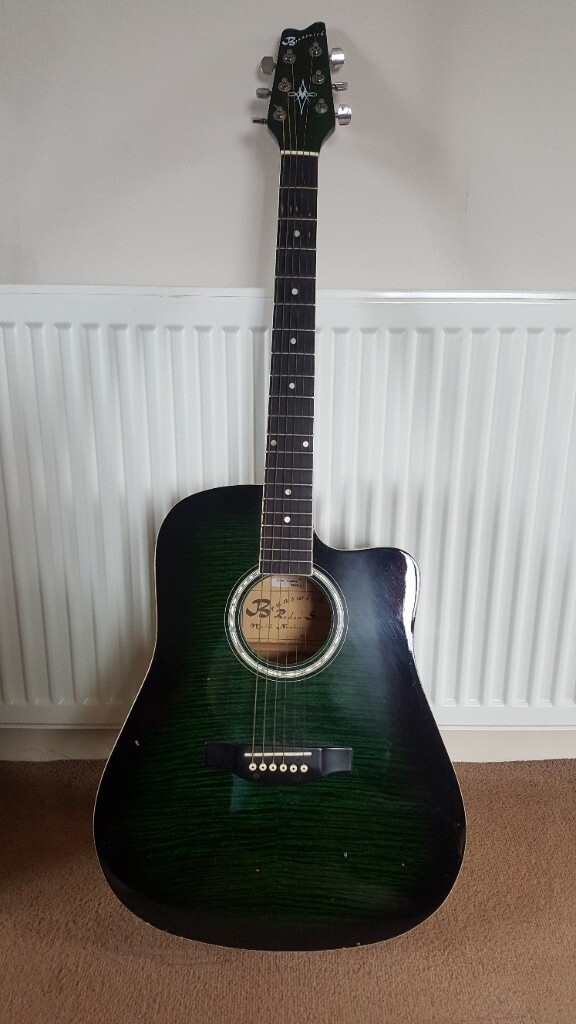 Brunswick green marble guitar priced to sell asap in Aberdeen Gumtree