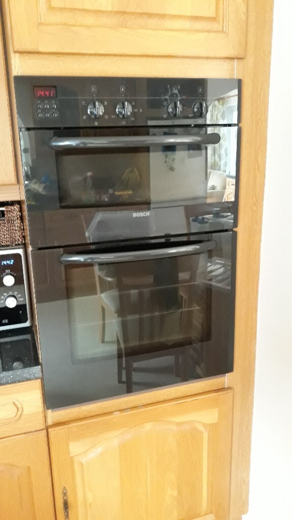 Bosch fitted double fan assisted electric oven and Bosch 4 ring halogen
