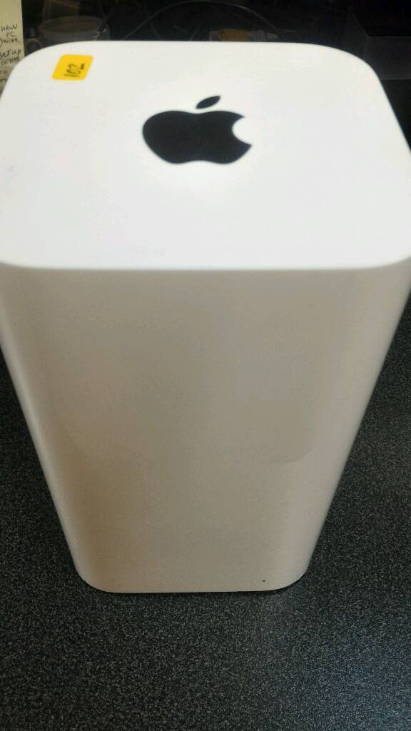 Apple AirPort Extreme Wireless AC Router Model A1521 | in Hammersmith ...