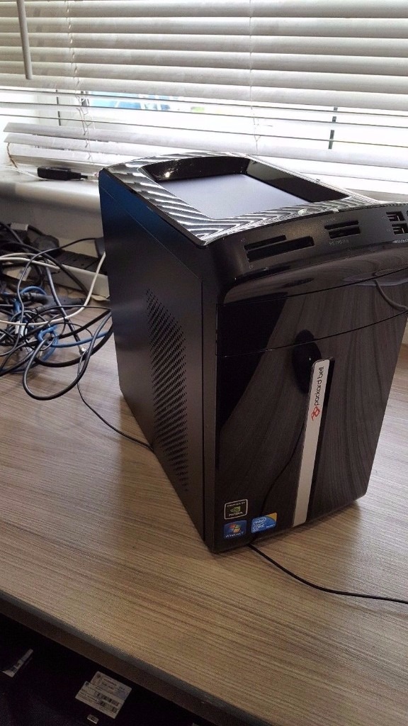 Packard Bell Imedia S3720 Desktop PC Intel Core2Quad Q8300 4GB 320GB