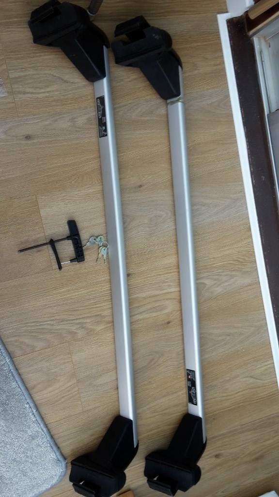 Volkswagen passat & Audi a4 Roof Rack bars OEM Part Number 5150162
