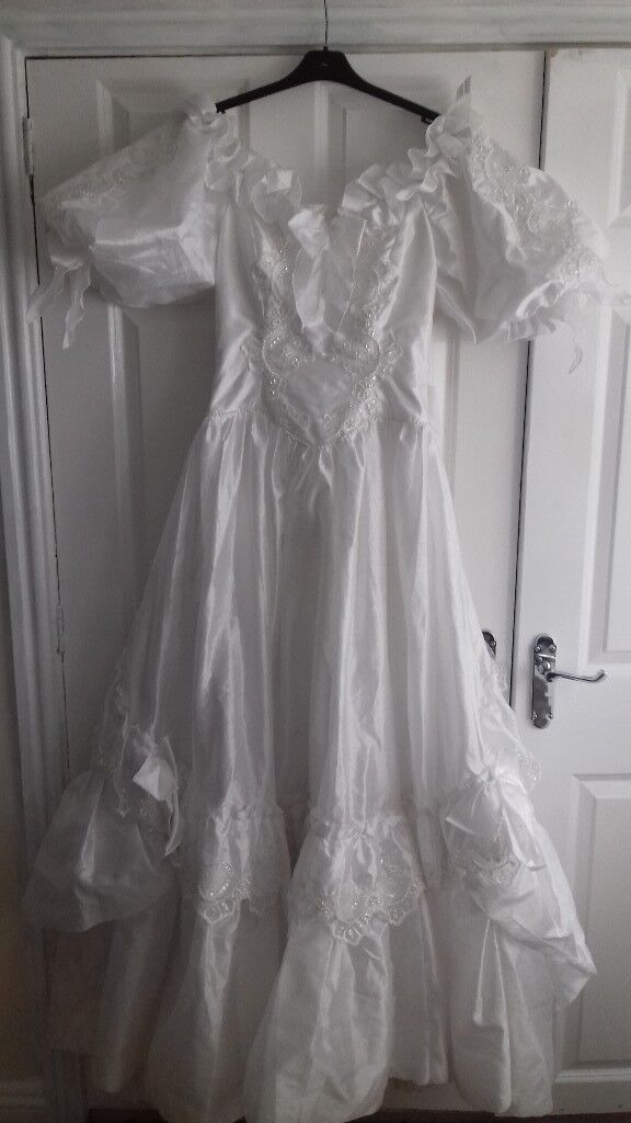 VINTAGE WEDDING  DRESS  RONALD JOYCE OF LONDON in 