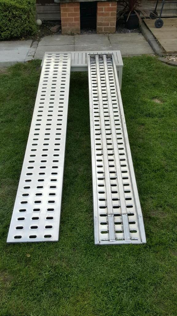 New 2.5m x Aluminium loading ramps for recovery trucks/ plant trailer