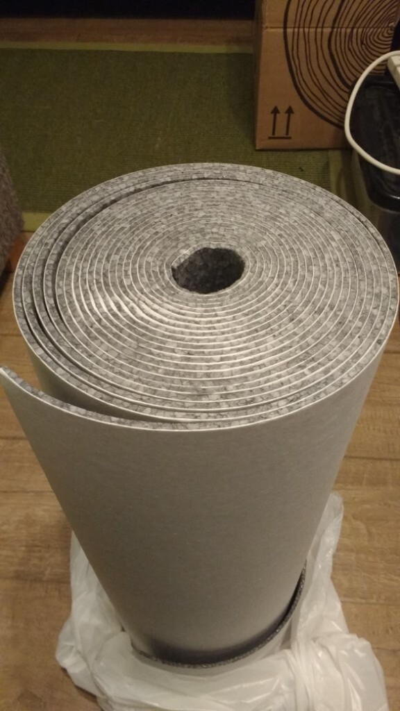 Insulating liner wallpaper & thermal adhesive in Clanfield, Hampshire