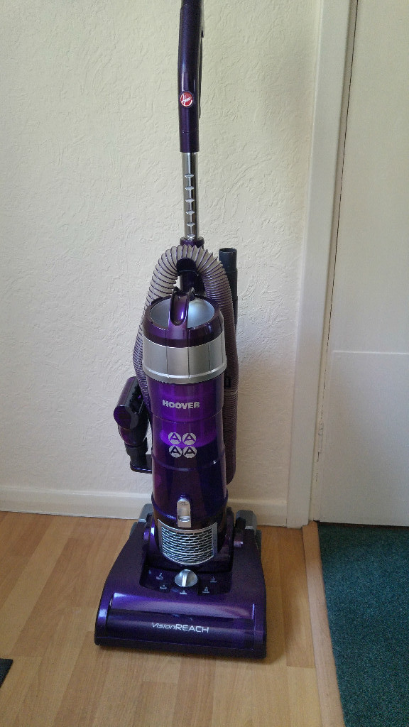 Hoover Vision Reach vacuum cleaner. Purple! Almost new! in Inch