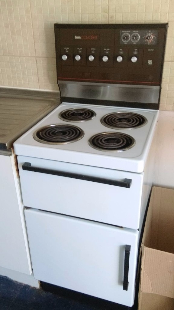 DELIVERY Creda Cavalier Electric Cooker, Retro style oven in Poplar