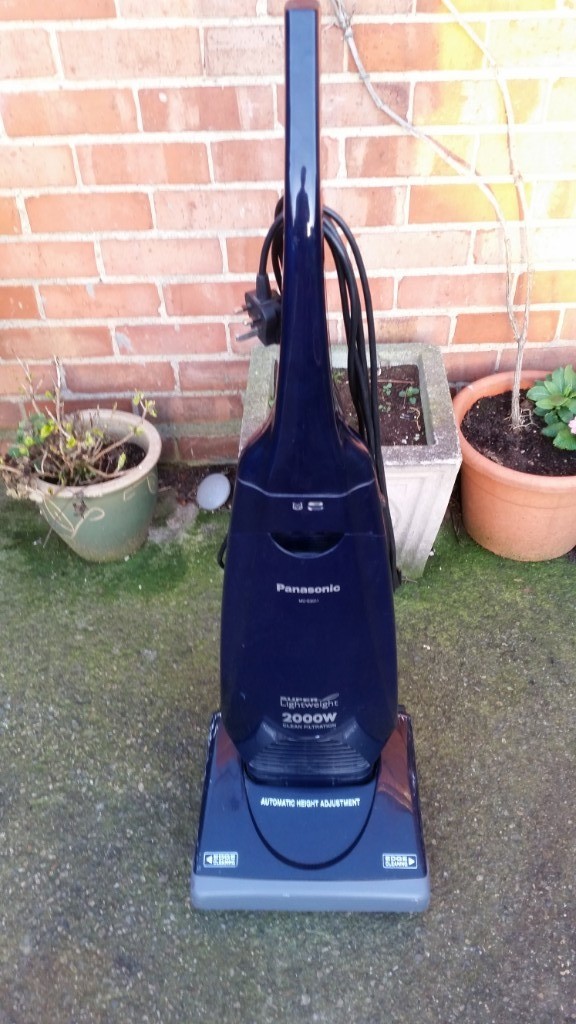 Panasonic Super Lightweight 2000W Upright Vacuum Cleaner ...