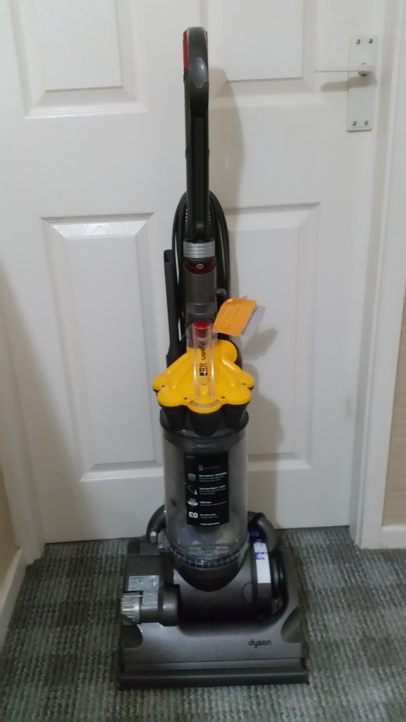 dyson dc33 vacuum cleaner in Clifton, Manchester Gumtree