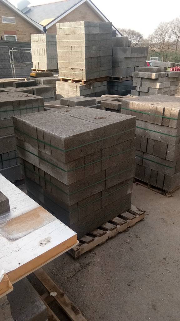 15 Packs Left Packs of 100mm Concrete 7kn Concrete Blocks NO