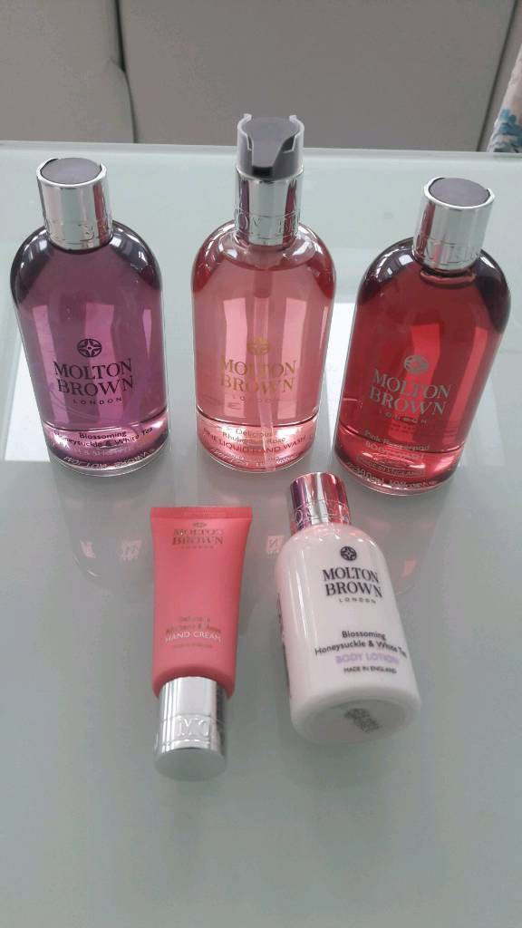 Molton Brown hand cream and body wash gift set in Rogerstone, Newport
