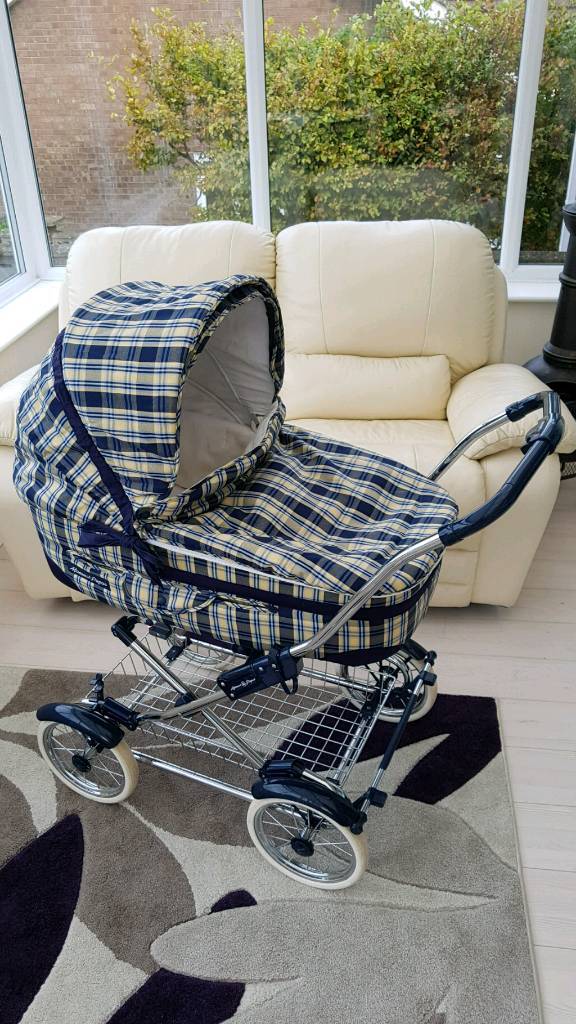 Mamas & Papas pram, pushchair and carry cot. in Hartlepool, County
