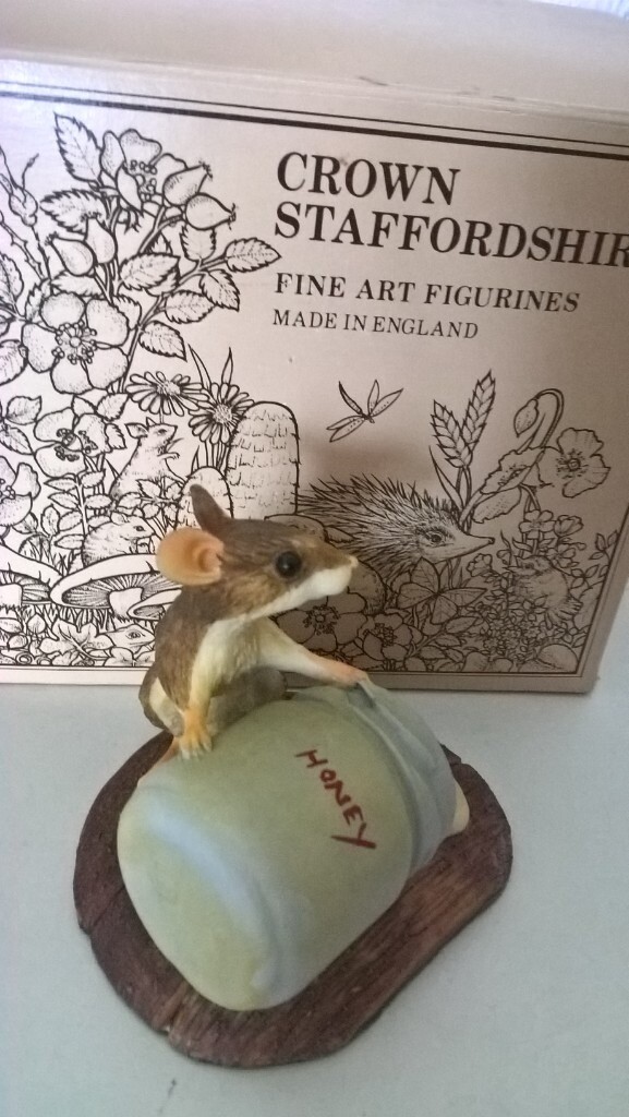 Coalport Crown Staffordshire Vintage Fine Art Figure Mouse & Honey Pot