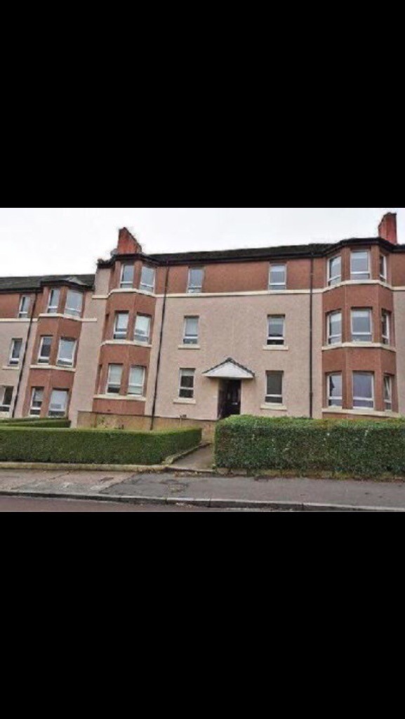 2 bedroom flat to rent in Larchfield Avenue Scotstoun in Scotstoun