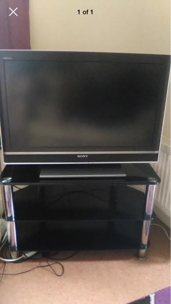 Sony Bravia 32”KDL32T3000 tv with silver black stand in Plymouth