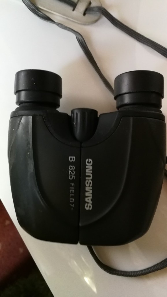 samsung compact binoculars good condition in Beddau, Rhondda Cynon