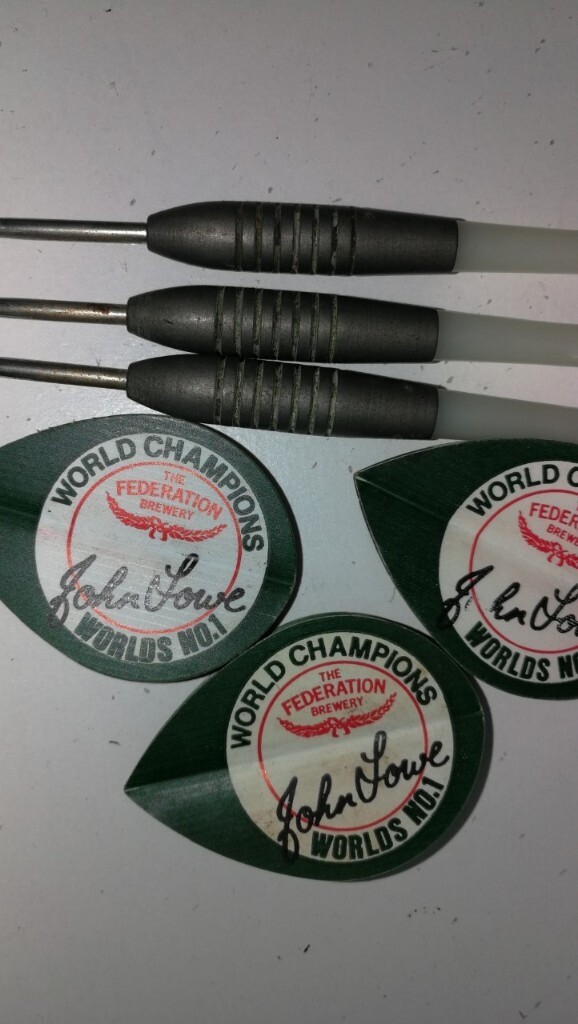 JOHN LOWE 21 gram darts from the late 70s early 80s original in