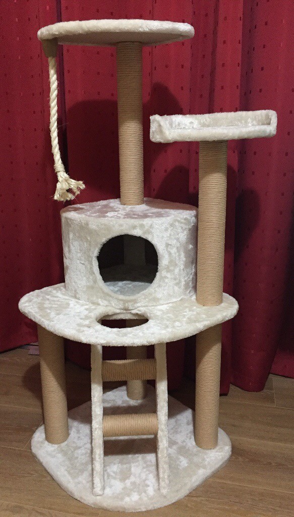 Cat House Scratcher in Aberdeen Gumtree