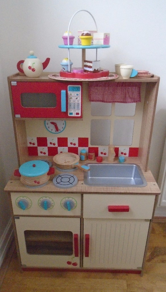 Asda Deluxe Wooden Toy Kitchen with Cooking Set, Cake stand & cakes ...