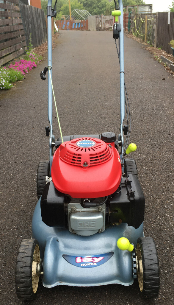 PRE LOVED HONDA HRG 415C PETROL LAWN MOWER GREAT CONDITION in