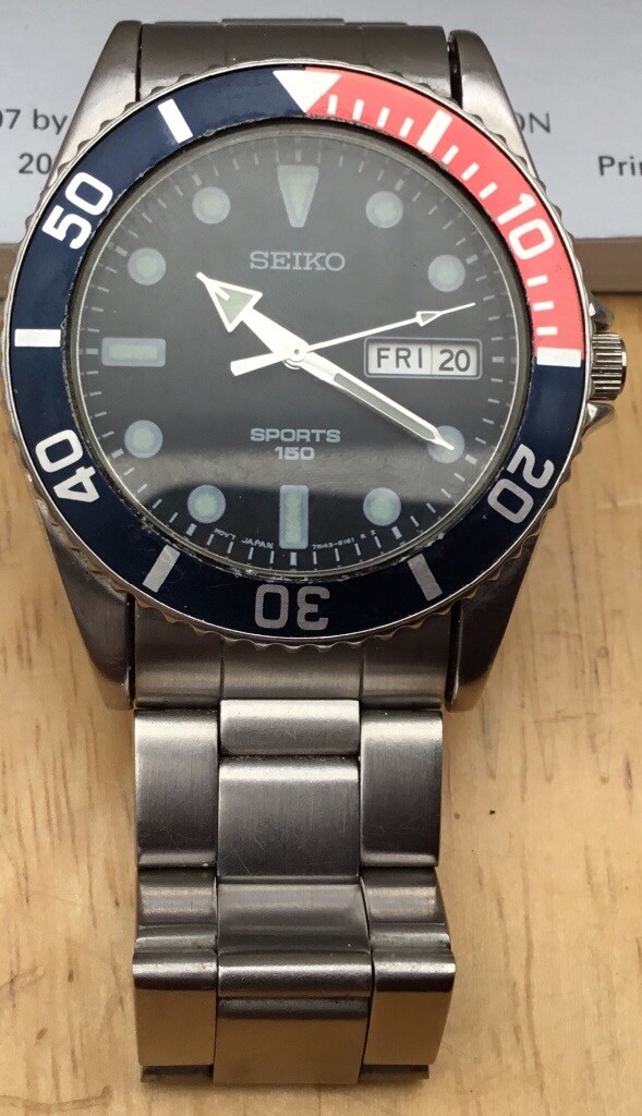 Men’s SEIKO SPORTS 150 Quartz Crystal watch. Excellent condition in