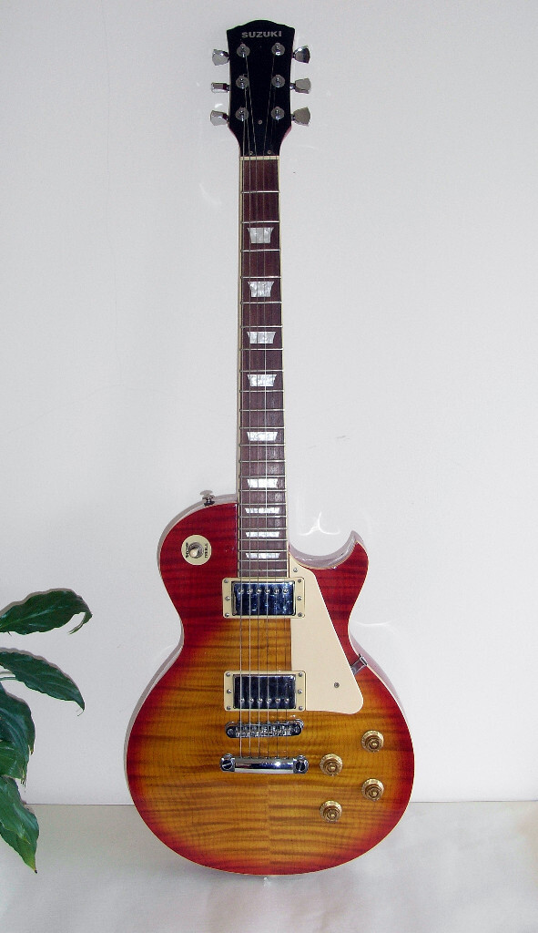 Rare Suzuki Les Paul Model SLS50CS Cherry Sunburst Guitar in Skellow