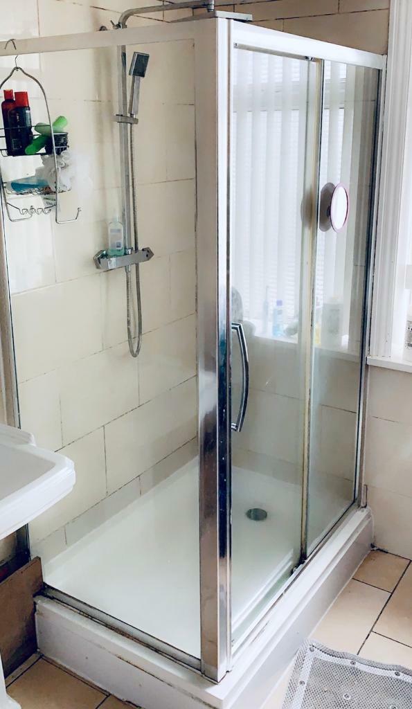 Shower cubicle with tray with toilet and sink in Accrington