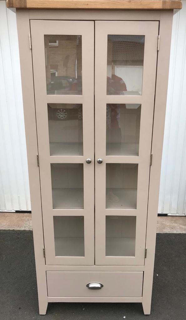 OAK & TRUFFLE DISPLAY BESPOAK in Hucknall, Nottinghamshire