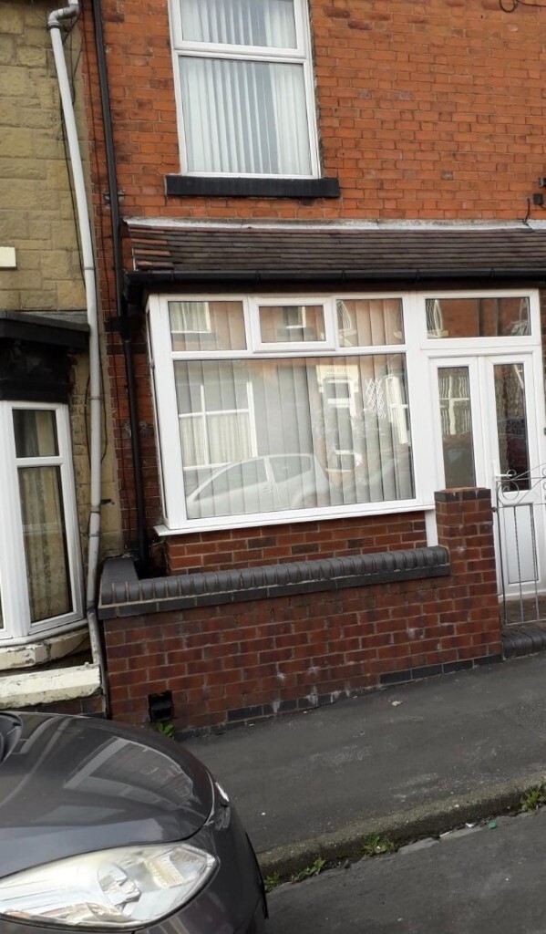 2 BED HOUSE FOR RENT in StokeonTrent, Staffordshire Gumtree