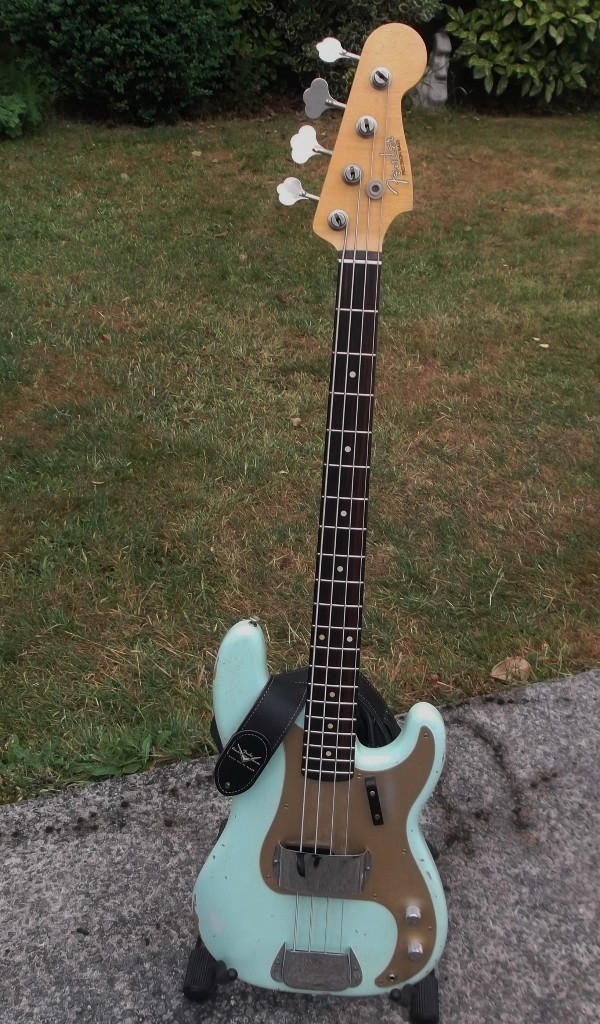 Fender Custom Shop Precision bass guitar '62 Relic Faded Surf Green in Wigan, Manchester Gumtree