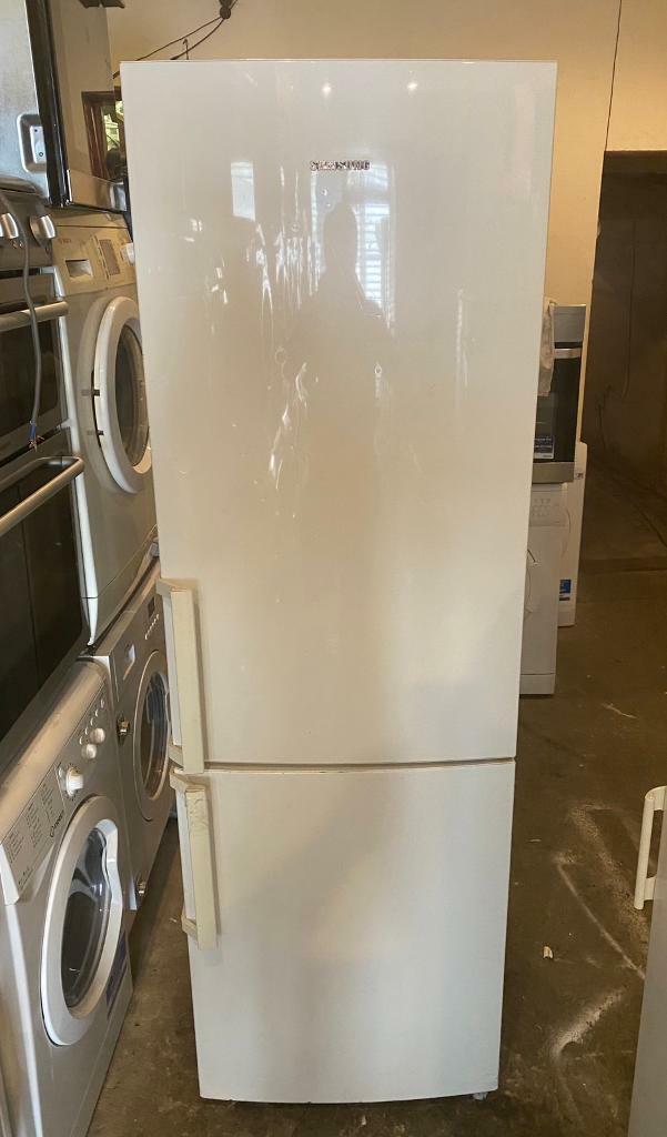 SAMSUNG NICE TALL FRIDGE FREEZER WITH 3 MONTH WARRANTY in Leyton, London Gumtree