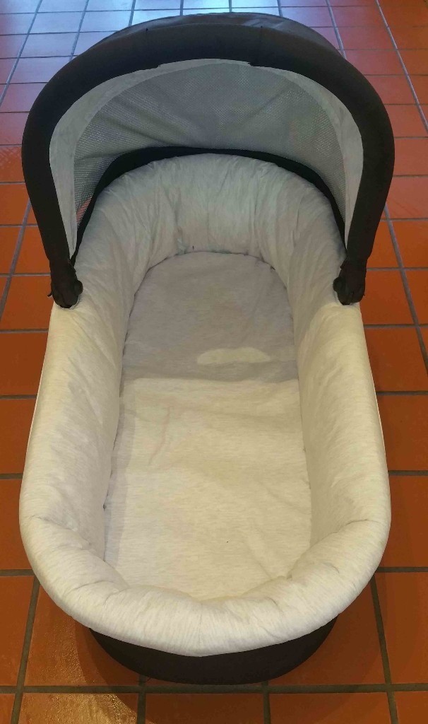 sola carrycot
