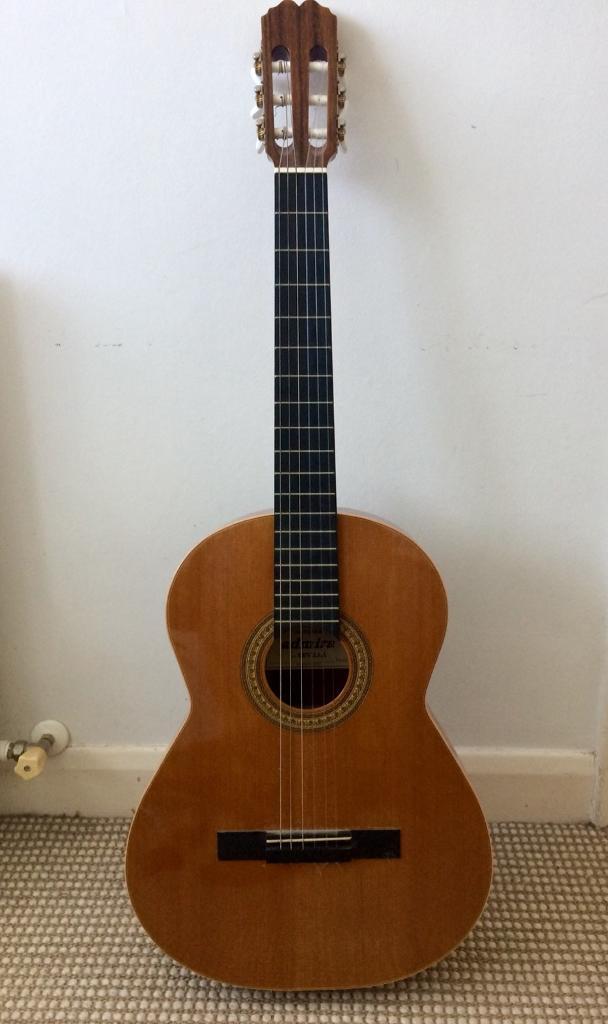 Classical Guitar: Admira 'Sevilla' plus Foot Rest and ...