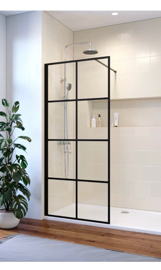Crittall shower screen. Black shower screen. Shower screen. in