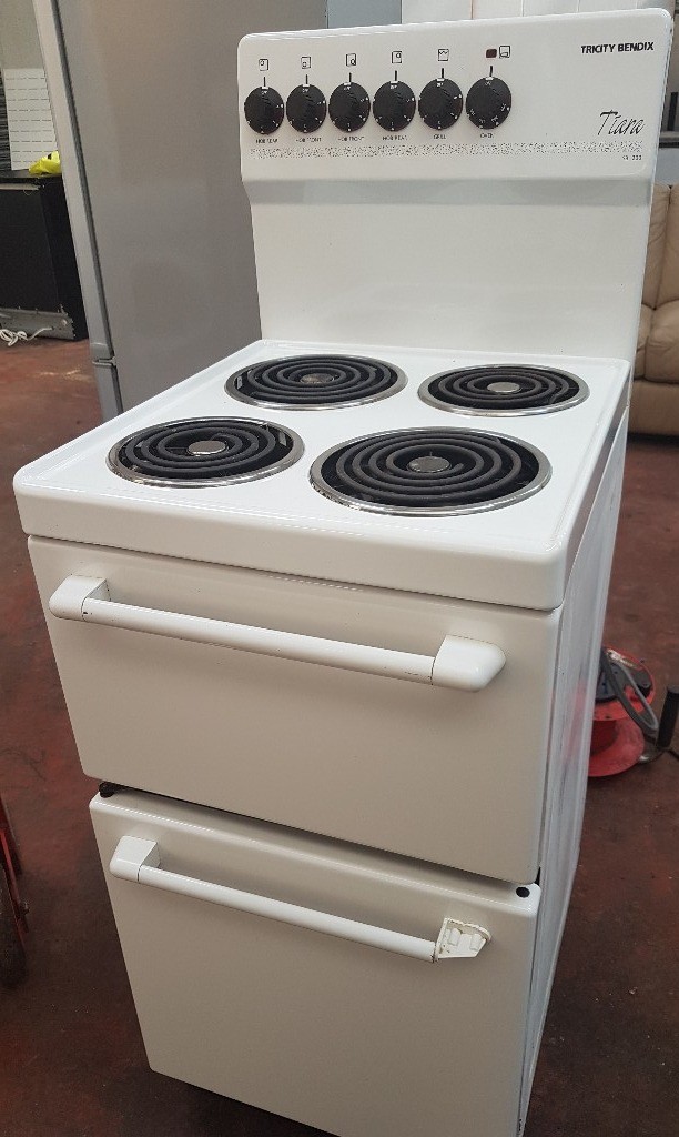 Tricity Bendix Tiara SB200 Electric Cooker in Leeds City Centre, West