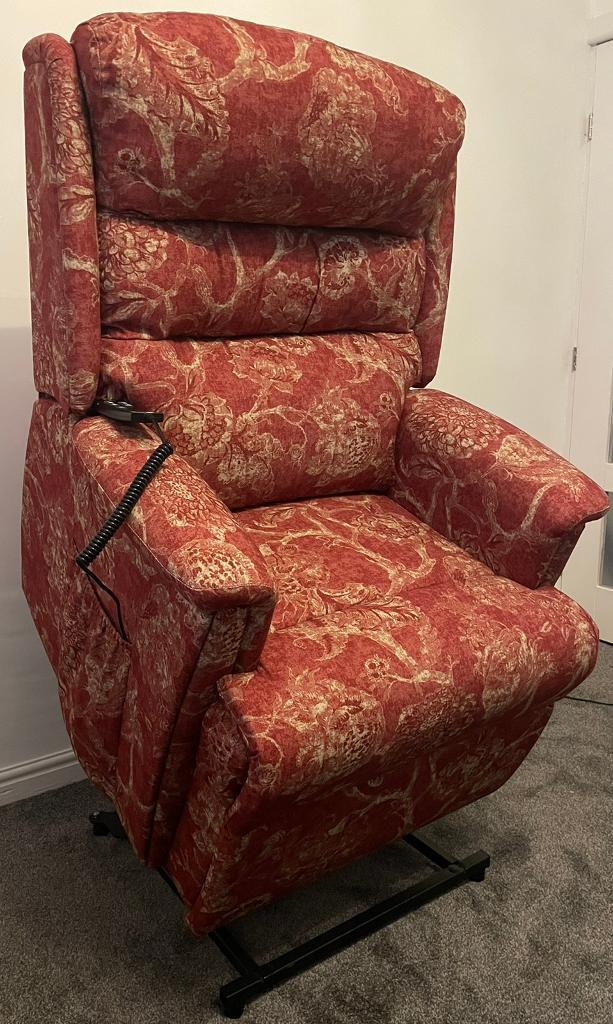 BRAND NEW HSL RIPLEY DUAL MOTOR RISER RECLINER CHAIR GRANDE/LARGE SIZE