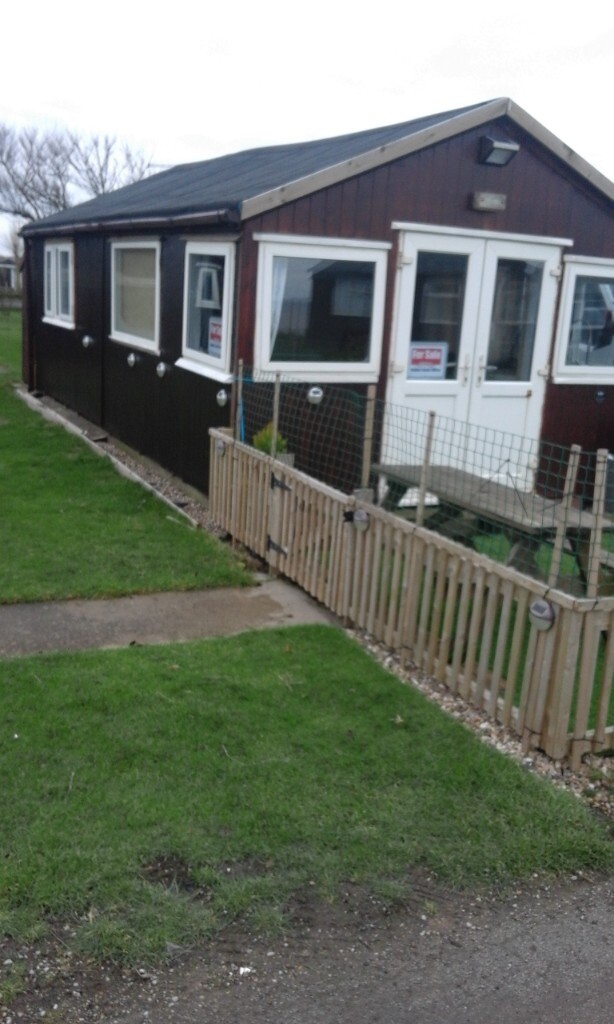 holiday chalet / 2019 site fees paid / golden sands withernsea / sea views in Withernsea, East