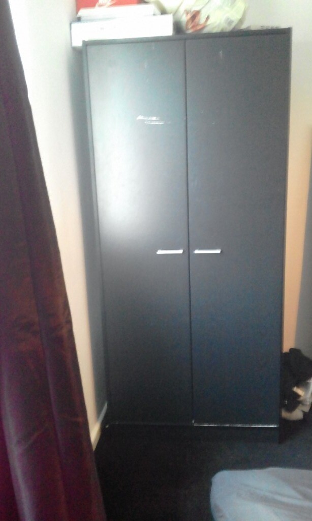 Black Set Of 3 Wardrobe Draws And Sode Table In Middleton