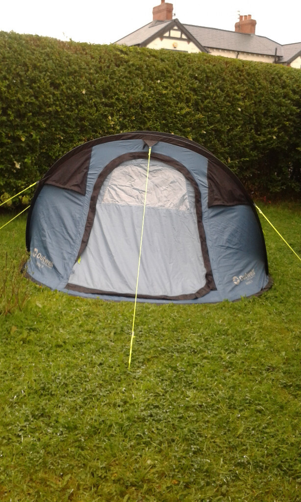 Outwell Jersey M 3man Pop up Tent in Macclesfield, Cheshire Gumtree