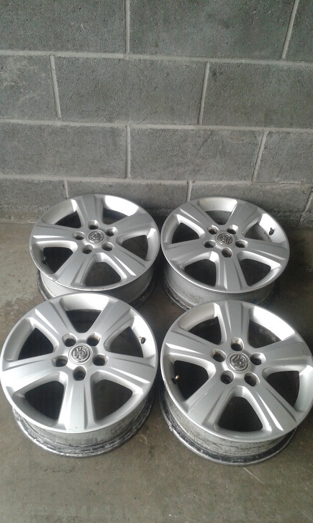 4x16 inch alloy wheels from vauxhall zafira in Stirling Gumtree