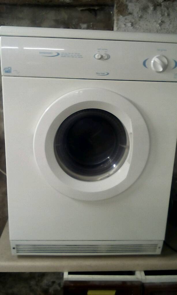 White Knight Sensordry Tumble dryer 6kg. in Chester Le Street, County