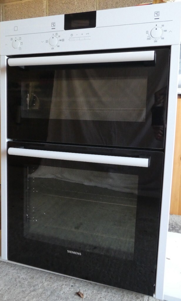 SIEMENS BUILTIN DOUBLE OVEN in Salisbury, Wiltshire Gumtree