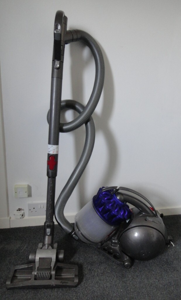 Dyson DC 39 vacuum cleaner hoover PAT tested and ready for use in