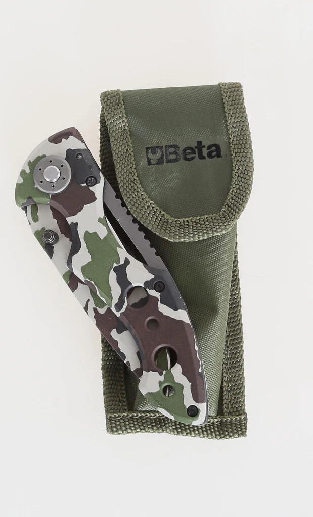 COLTELLO A SERRAMANICO MIMETICO CON LAMA IN ACCIAIO TEMPRATO CON ASTUCCIO BETA