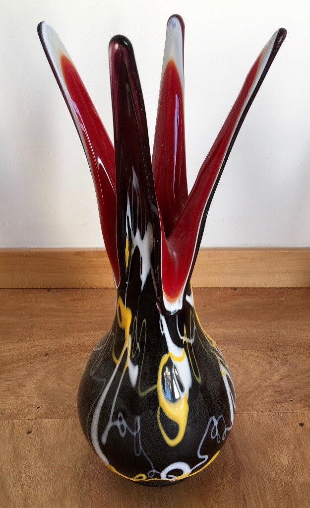 VINTAGE BLACK GLASS VASE HAND BLOWN 1950 1960 1970 ? STYLE PERFECT