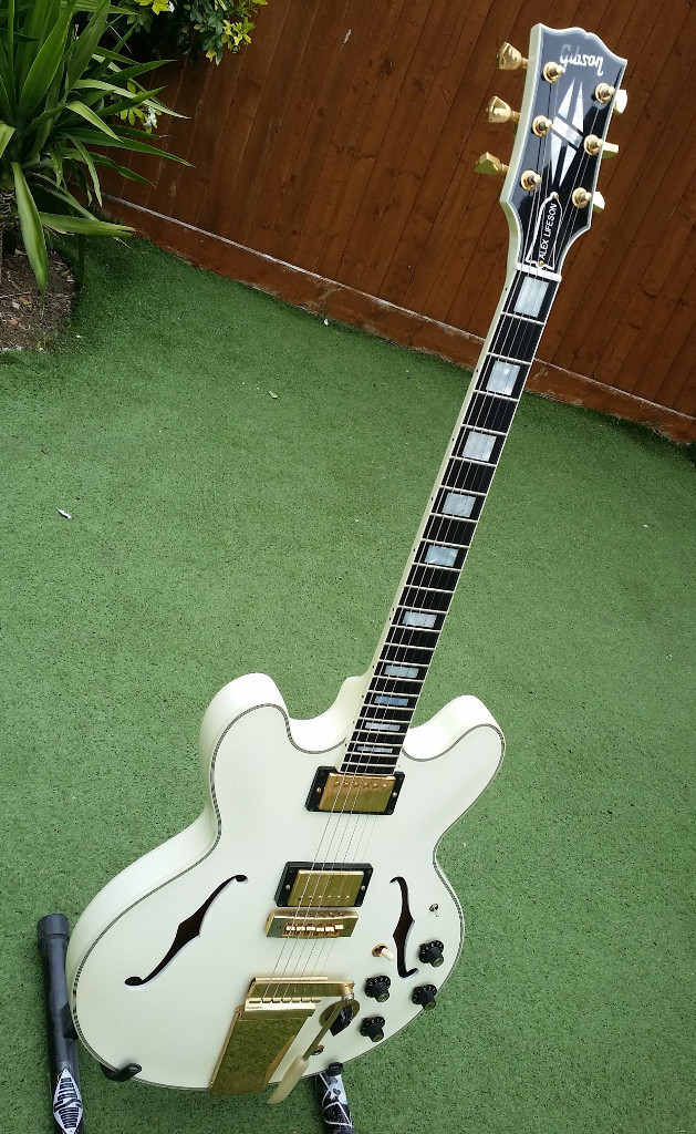 Gibson ES355 Alex Lifeson of Rush Custom Shop ES355 RARE Arctic White Limited Edition only 300