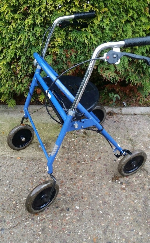 Lightweight Etac Rollator / Mobility Walker With Brakes & Seat | in